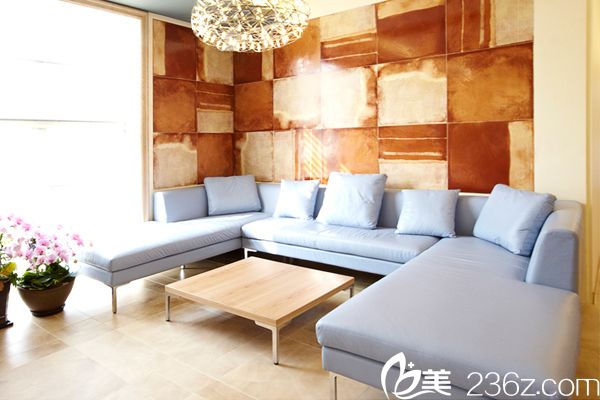 韓國多友整形醫(yī)院等候區(qū)