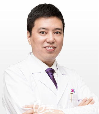 成都銅雀臺(tái)醫(yī)學(xué)美容醫(yī)院楊志宏